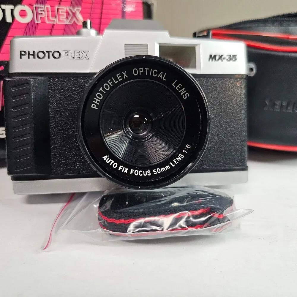 NIB Photo Flex MX-35 Point and Shoot 35mm Film Camera Auto Fix Focus 50mm Lens